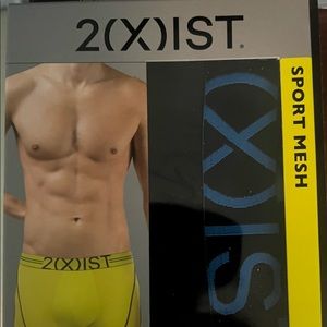 2xist Trunk - Medium